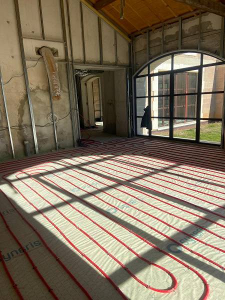 Installation d'un plancher chauffant dans la ville d'Obernai 